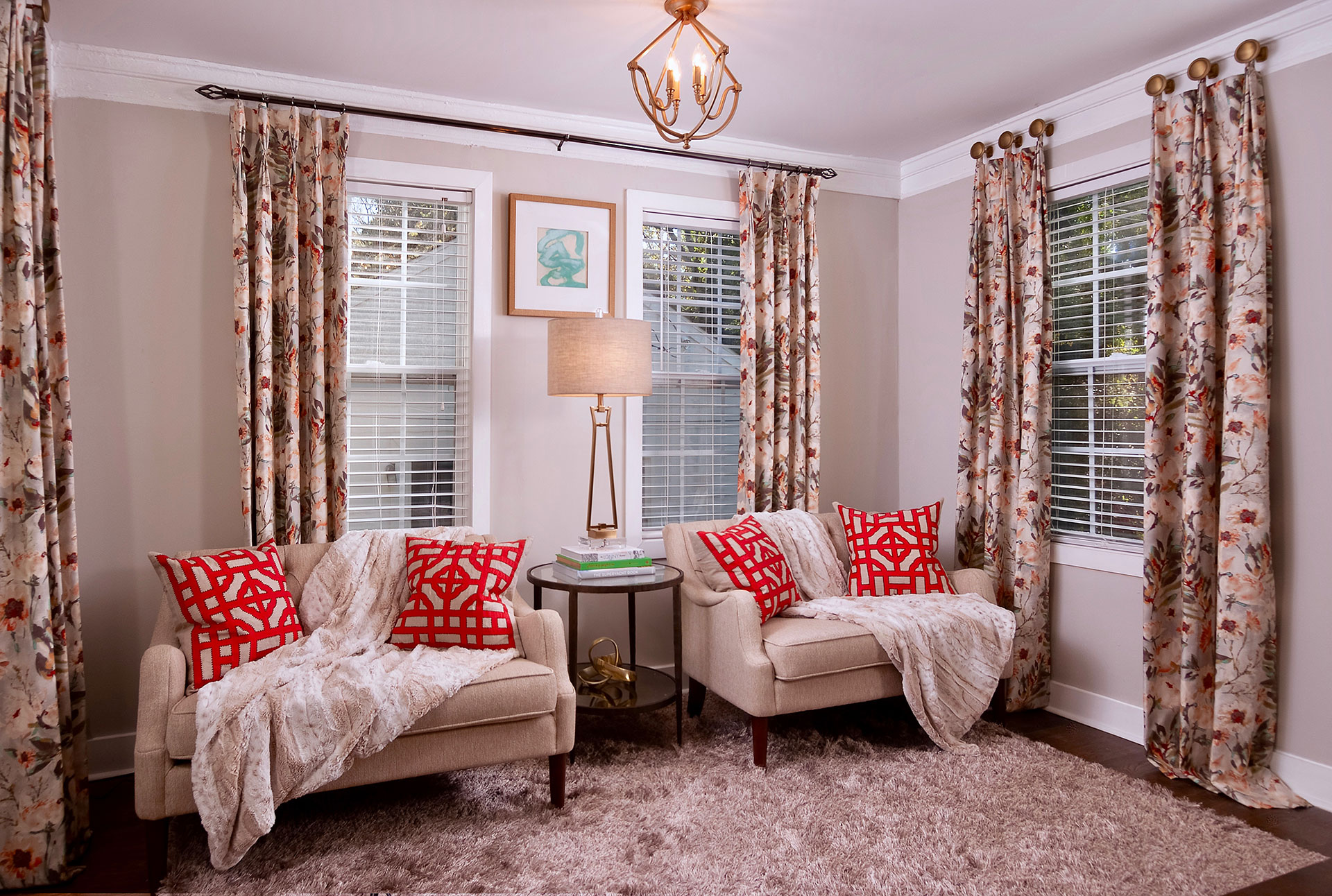 Seasonal transition tips: How to transform your living room from a summer to fall feel